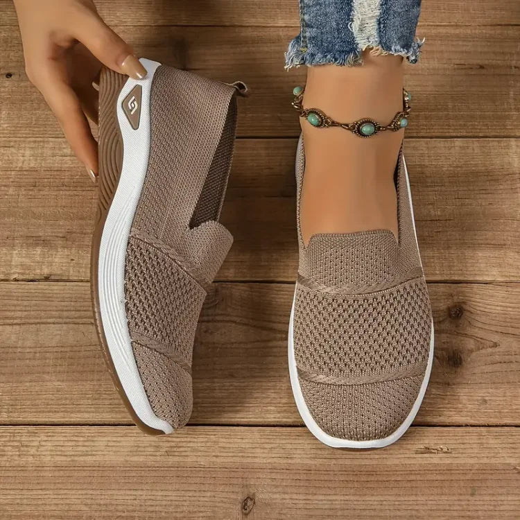 Carol – Cushioned Slip-On Sneakers