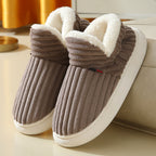 Pluffy corduroy slippers in Brown